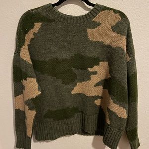 Green camo sweater